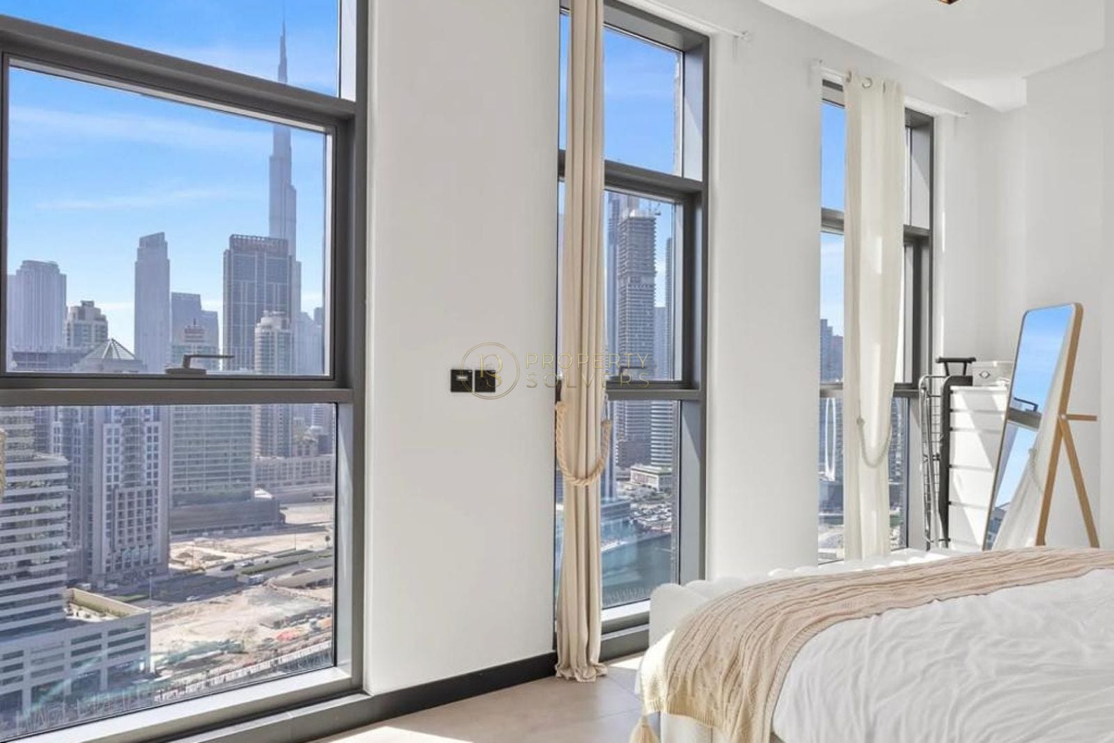Fully furnished | 3 CHEQUES | Big layout