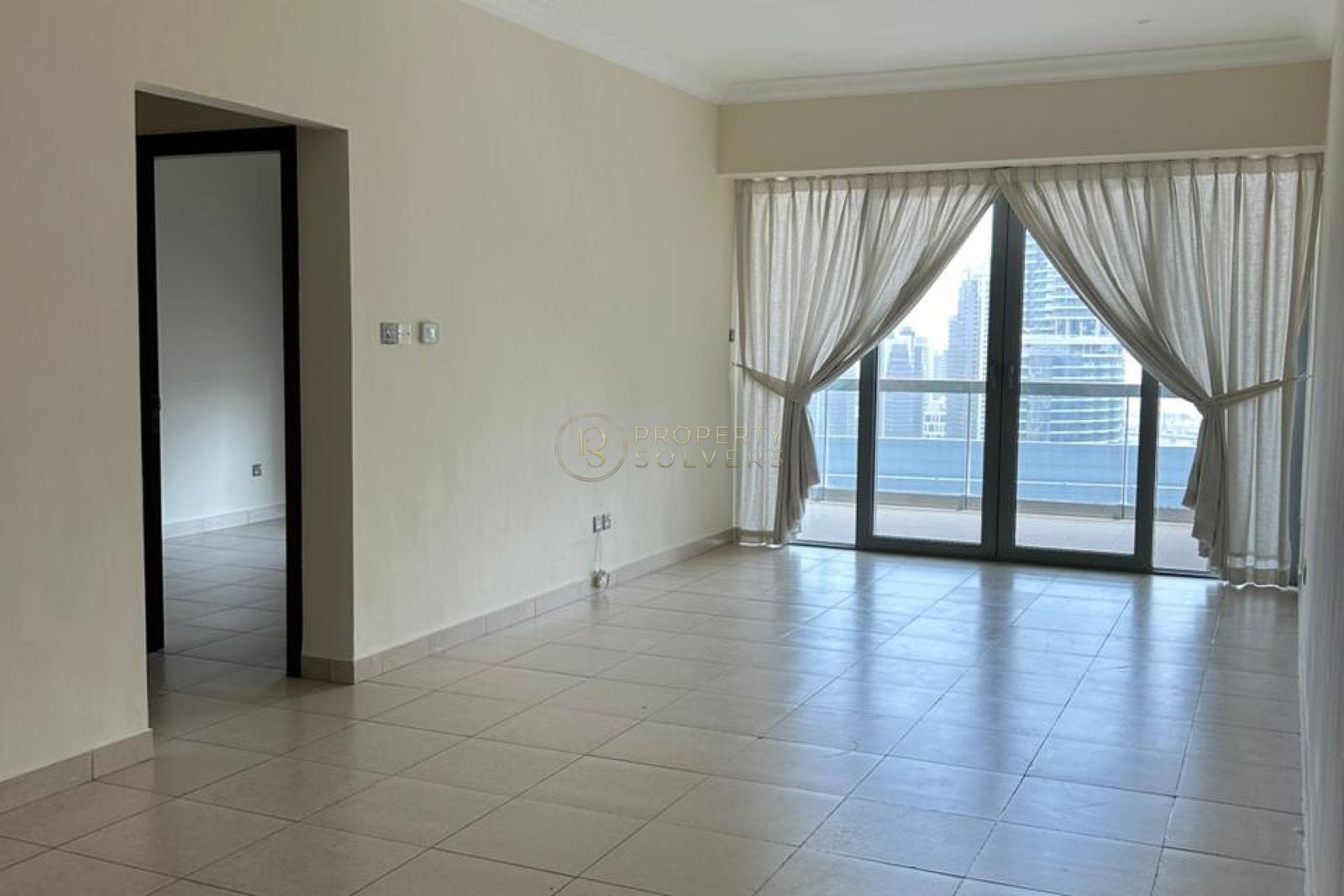 EMAAR | Amazing location | Unfurnished