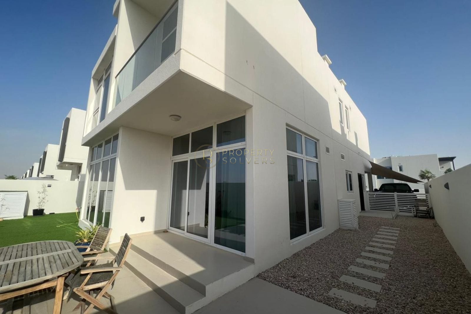 Spacious 6BR Villa | Single Row | Prime Location