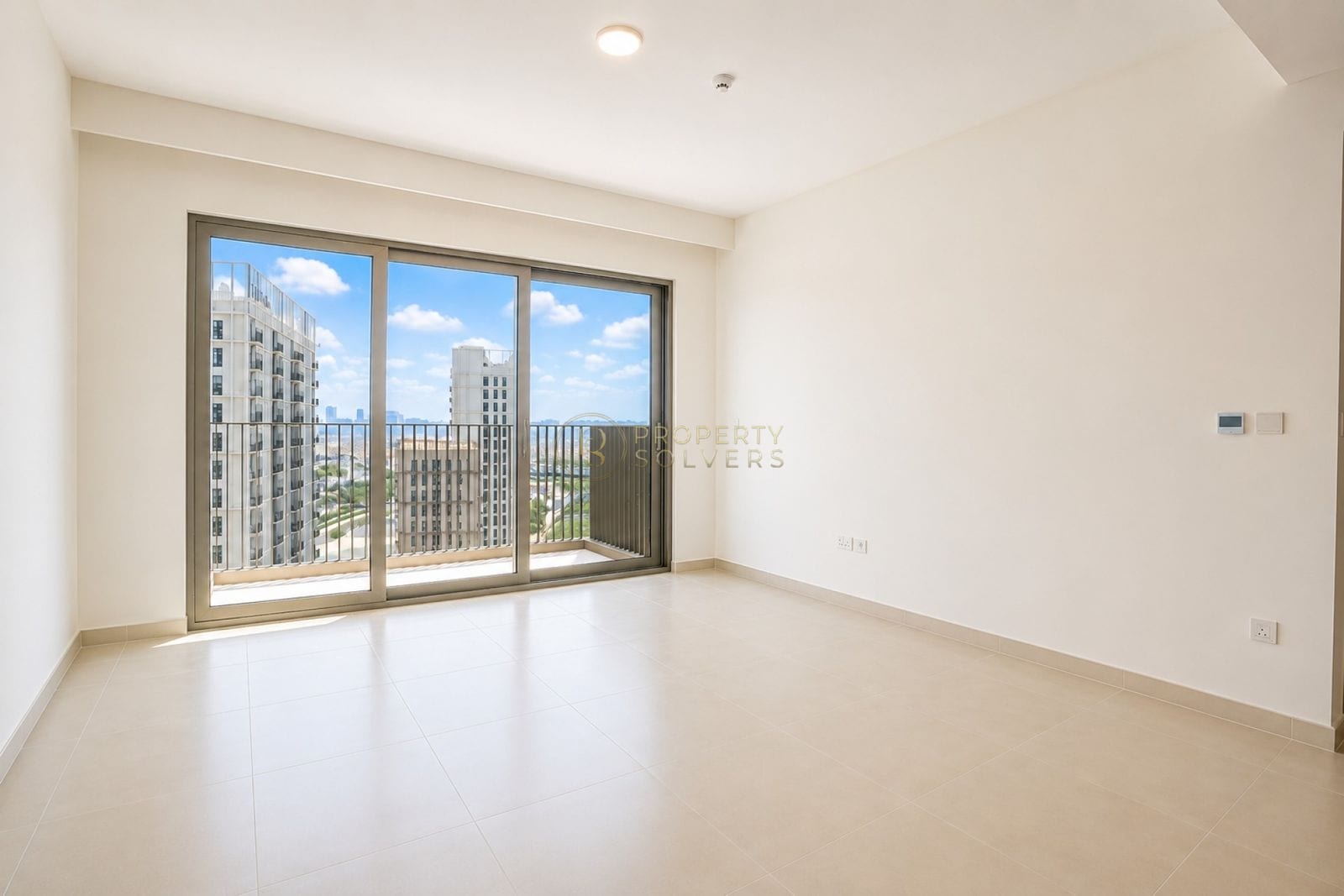 Pool View | Brand New Huge 1BR | Flexible on Chqs