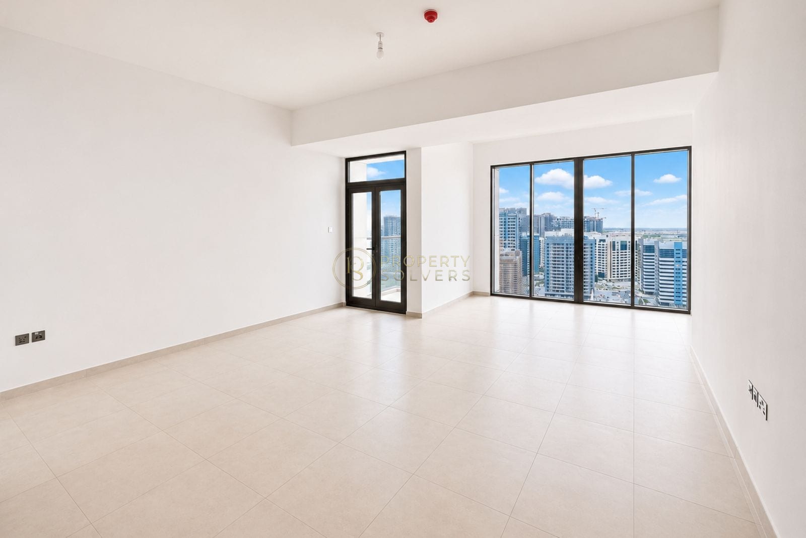 Exclusive Biggest Layout | Tenanted | Higher Floor